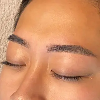 アイブロウ メンズ眉毛・まつげパーマ専門店 MENOR所属・秋保 サエの眉毛・アイブロウイメージ