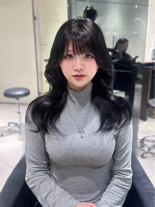 ロング カラー 韓国系艶髪🎀 miyuuのヘアスタイル