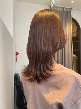 ミディアム inity　杉本 美羽のヘアスタイル