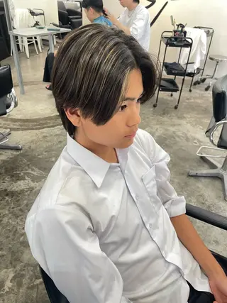 カラー 吉田聖 【メンズヘア特化】のヘアスタイル