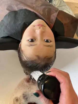 ミディアム 【代表】 辻龍樹のヘアスタイル