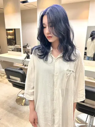 カラー 杉森 蘭琉のヘアスタイル