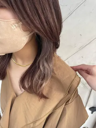 カラー 佐久間 成恵のヘアスタイル