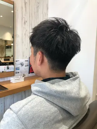 ショート メンズ 鈴村 大介のヘアスタイル
