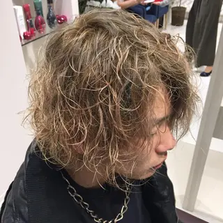 ショート ミディアム セミロング ロング カラー パーマ ヘアアレンジ メンズ キッズ ネイル マツエク・マツパ メンズヘア&眉毛整形 タナカフジの眉毛・アイブロウイメージ