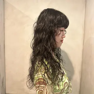 ロング パーマ Aust hair Stella新宿所属・Yuki☺︎パーマ レイヤーカットウルフのヘアスタイル