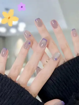 ネイル 高木 維麗絲のネイルデザイン