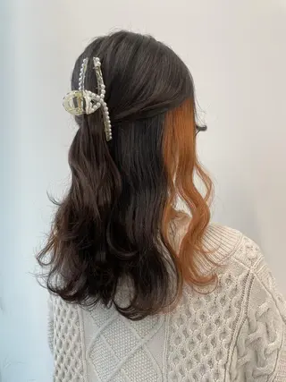 ミディアム カラー ヘアアレンジ 🦄インナーカラー 🦄貫井彩花のヘアスタイル