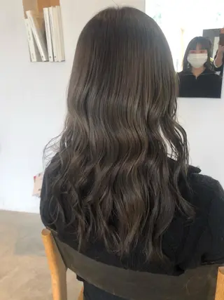 カラー yuragi所属・竹内 絢香のヘアスタイル