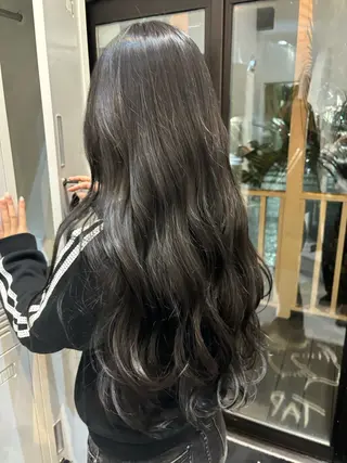 ロング カラー 🌈TAP 県庁近く 🌈瀧川優羽🌈のヘアスタイル