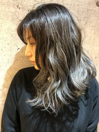 セミロング カラー 久保 敏之のヘアスタイル