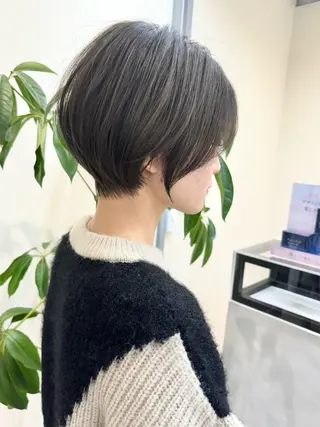 ショート レイヤー×縮毛矯正 深見 拓のヘアスタイル