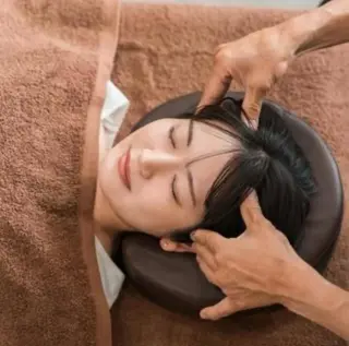 Nail&Spa SeaGlass所属・SeaGlass tomoのネイルデザイン