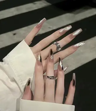 ネイル N. サロン所属・Theone栄店 田口のネイルデザイン