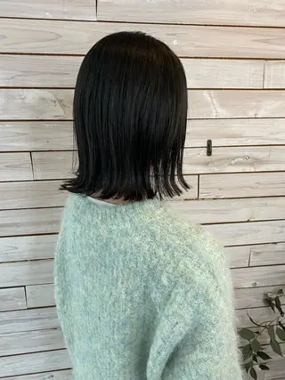 ミディアム 田中 夕子のヘアスタイル