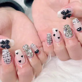 ネイル BLITZ🫶 りなのネイルデザイン