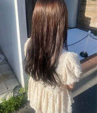 セミロング ヒガシ サヨのヘアスタイル