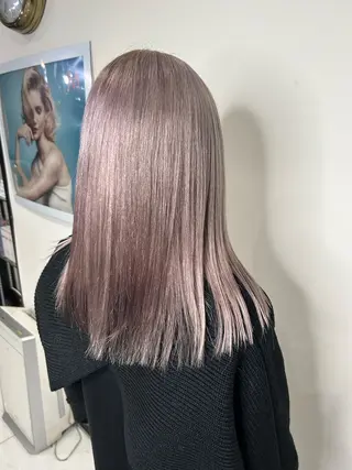 カラー 長田 麻友子のヘアスタイル