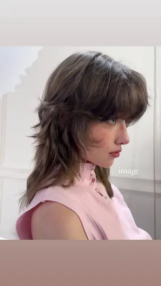 ミディアム カラー MINX momokaのヘアスタイル