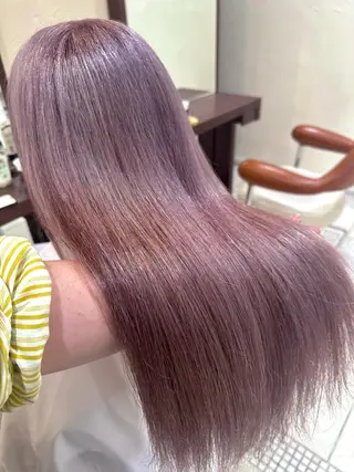 セミロング 千葉ハイトーンカラー KASUMIのヘアスタイル