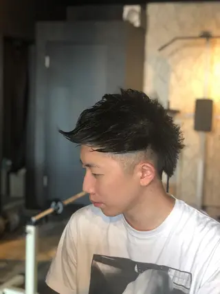 ショート 田中 就のヘアスタイル