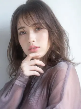 ミディアム 🎀ハイトーン/レイ ヤー/Reina🎀のヘアスタイル