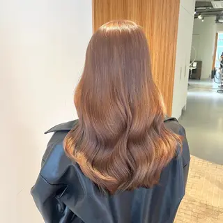 カラー やまき さきね/ダブルカラーのヘアスタイル