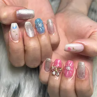 ネイル Laki nailのネイルデザイン