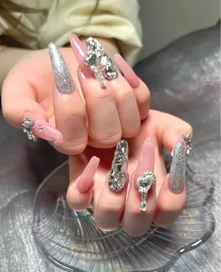 ネイル KiKO 🌻ひまわりサロンのネイルデザイン