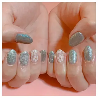 ネイル 古川 里美のネイルデザイン