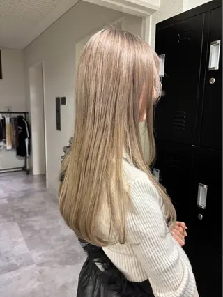 カラー maison所属・川崎 健翔のヘアスタイル