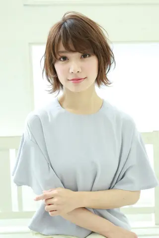 カラー パーマ ヘアアレンジ 小顔カット✨ 透明感カラーのヘアスタイル