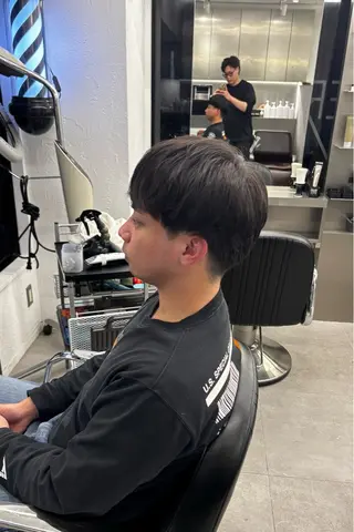 ショート カラー パーマ メンズ 佐々木 賢吾のヘアスタイル