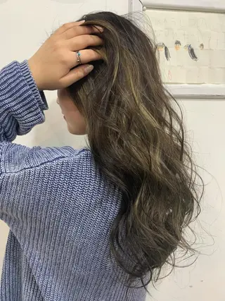 ロング カラー RINKA 琳茄のヘアスタイル