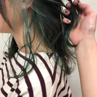 ミディアム カラー SiLO 【シロ】のヘアスタイル