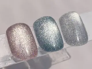 ネイル 三輪 彩美春のネイルデザイン