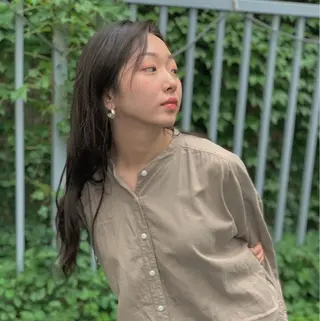 ロング UMBER ROYC 💎 moeのヘアスタイル