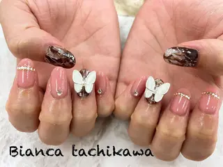 ネイル Bianca 立川店 小川のネイルデザイン