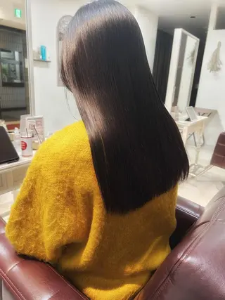 ロング 🫧満足度100% 🫧縮毛矯正OMAEのヘアスタイル