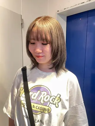 ミディアム カラー RIN／韓国ヘア レイヤーカットのヘアスタイル