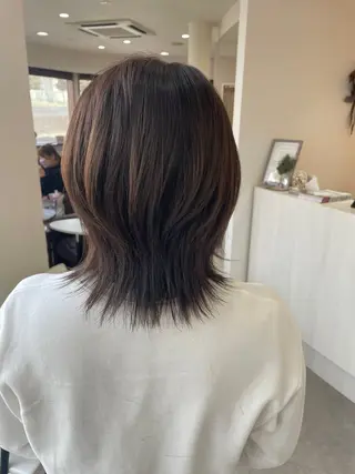 ミディアム 葭葉 久美子のヘアスタイル
