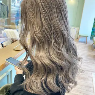 ミディアム カラー ケアブリーチ 坪井佑樹のヘアスタイル