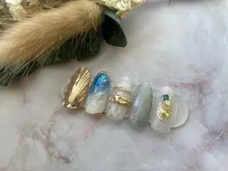 ネイル M. KOTOMIのネイルデザイン