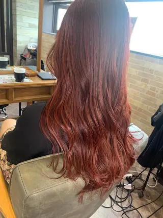 セミロング Lilly【リリー】所属・Lilly 中谷友里のヘアスタイル