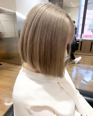 ショート カラー SALOWIN新宿三丁目 Frente店所属・薄田 珠美のヘアスタイル