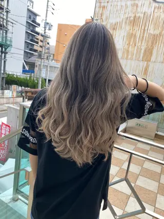 ロング カラー 髪質改善/ ブリーチ/中尾のヘアスタイル