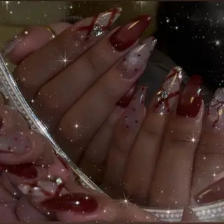 ネイル LUANA所属・LUANA ジュリのネイルデザイン