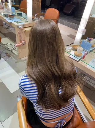 カラー 🦋‪ハイトーンカラ ー🦋‪熊田 史織のヘアスタイル