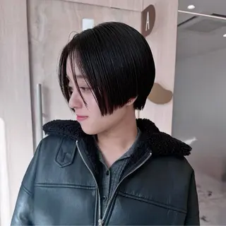 ショート foto所属・𝐁𝐋𝐔𝐄𝐓 /代表 / 荒井史行のヘアスタイル