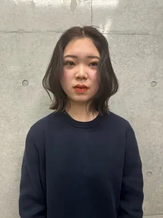 ミディアム カラー 菊地 柚乃のヘアスタイル